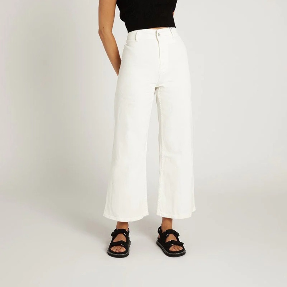DISSH High-Rise Wide-Leg Jeans in White